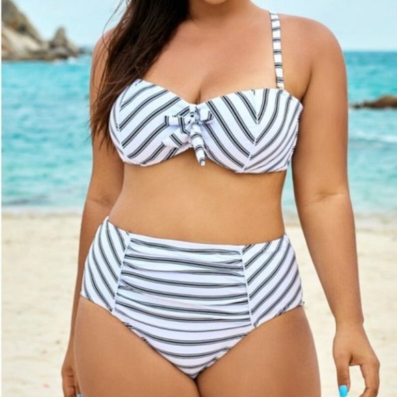 Black & White Stripe Two Piece Bikini Set Size 2XL - Picture 4 of 6